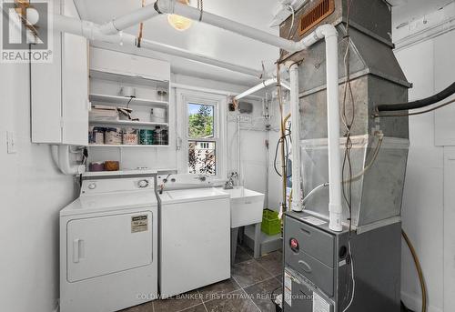 Laundry/Utility room off kitchen w exterior access - 1246 Kitchener Avenue, Ottawa, ON 