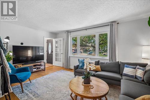1583 Blanefield Road, Mississauga (Mineola), ON 
