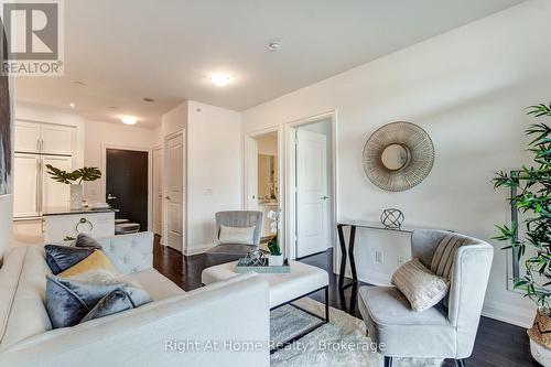 201 - 11 Bronte Road, Oakville (Br Bronte), ON 