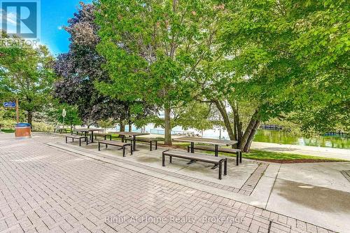 201 - 11 Bronte Road, Oakville (Br Bronte), ON 