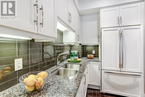 201 - 11 Bronte Road, Oakville (Br Bronte), ON 