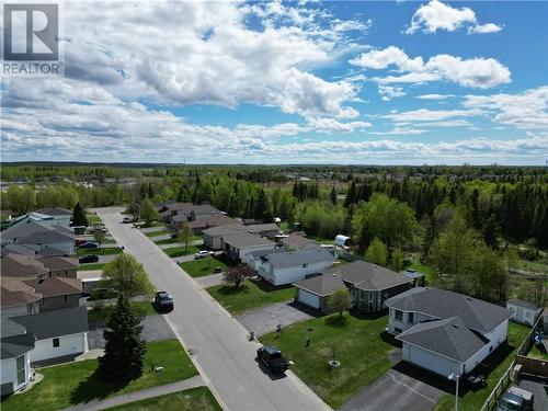 4343 Chateau Crescent, Hanmer, ON 