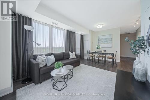 809 - 18 Graydon Hall Drive, Toronto, ON 