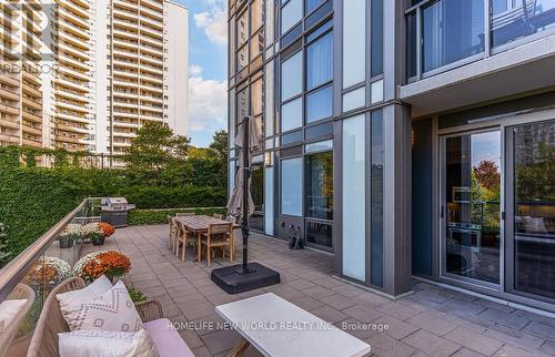 809 - 18 Graydon Hall Drive, Toronto, ON 