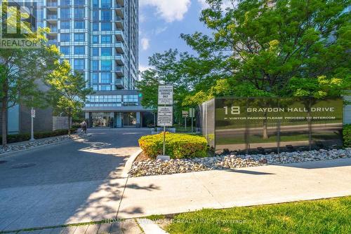 809 - 18 Graydon Hall Drive, Toronto, ON 