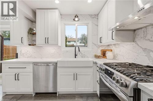 1191 Limeridge Road E, Hamilton, ON - Indoor Photo Showing Kitchen With Upgraded Kitchen