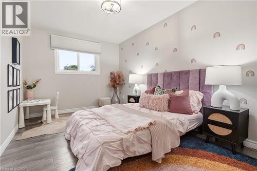 1191 Limeridge Road E, Hamilton, ON - Indoor Photo Showing Bedroom