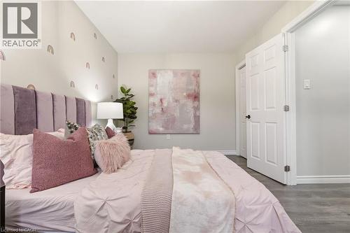 1191 Limeridge Road E, Hamilton, ON - Indoor Photo Showing Bedroom