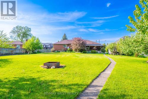 Endless Space For Family & Friends - 2559 Line 6 Line, Bradford West Gwillimbury, ON - Outdoor