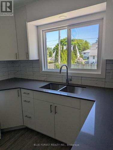 Kitchen 2 - 40 Wistow Street, London East (East C), ON 