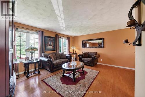 1329 Patricia Place, Cornwall, ON - Indoor Photo Showing Living Room