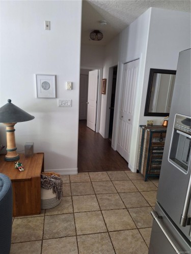 #201-3915 Carey Rd, Saanich, BC 