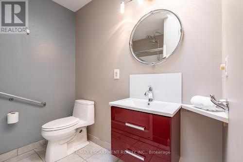 2172 Centre Road, Hamilton, ON 