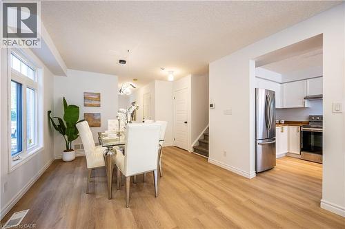 610 South Haven Drive, Waterloo, ON - Indoor Photo Showing Dining Room