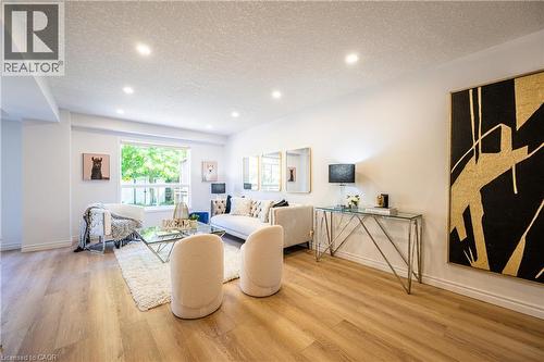 610 South Haven Drive, Waterloo, ON - Indoor Photo Showing Other Room