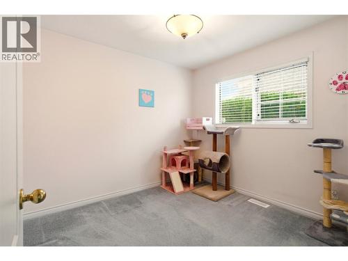 Main floor bedroom - 756 Springrose Way, Kelowna, BC 