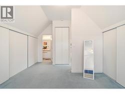 Upper level bedroom with ensuite - 