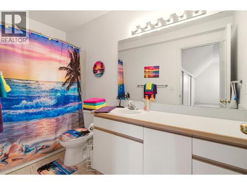 Uppler level ensuite - 756 Springrose Way, Kelowna, BC 