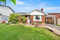 1237 WHITMORE AVENUE  Ottawa, ON K2C 2N6