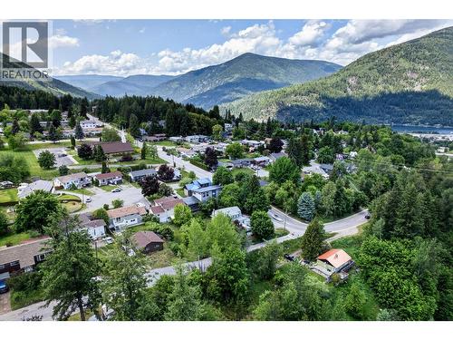 1708 Slocan Crescent, Nelson, BC 