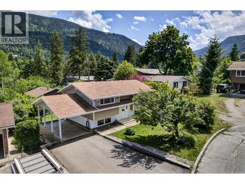 1708 SLOCAN Crescent  Nelson, BC V1L 5V6