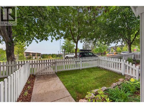 433 Mccarren Avenue Unit# 9, Kelowna, BC - Outdoor
