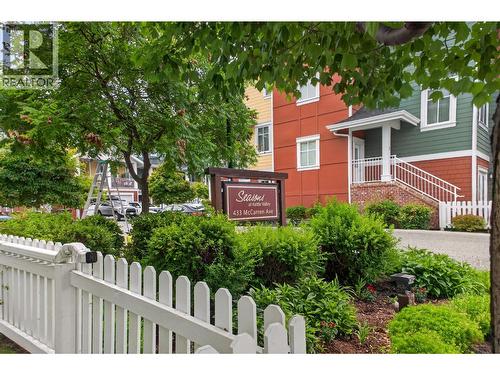 433 Mccarren Avenue Unit# 9, Kelowna, BC - Outdoor