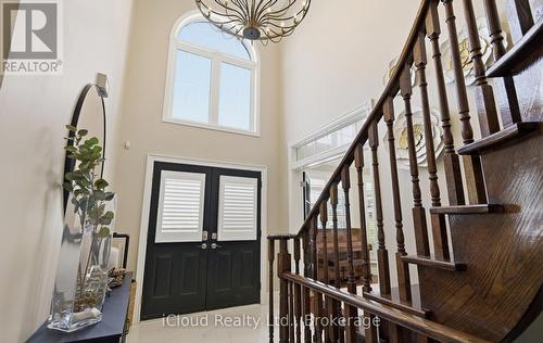 7 Gagnon Gate, Whitby, ON - Indoor Photo Showing Other Room