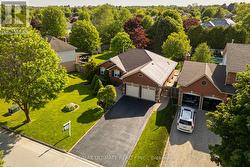 10 SOUTH BALSAM STREET Uxbridge, ON L9P 1E9
