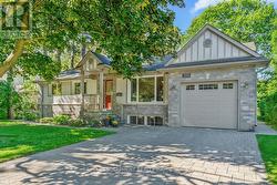 1055 WELWYN DRIVE  Mississauga, ON L5J 3J2