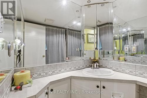 1204 - 2345 Confederation Parkway, Mississauga, ON 