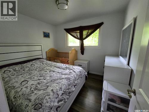 152 5Th Avenue Se, Swift Current, SK - Indoor Photo Showing Bedroom