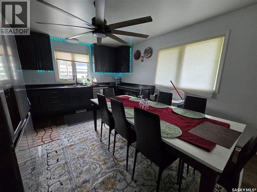 152 5Th Avenue Se, Swift Current, SK - Indoor Photo Showing Other Room