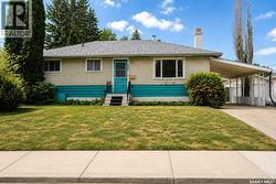806 Cascade STREET  Saskatoon, SK S7J 0M7
