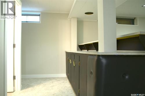 806 Cascade Street, Saskatoon, SK - Indoor
