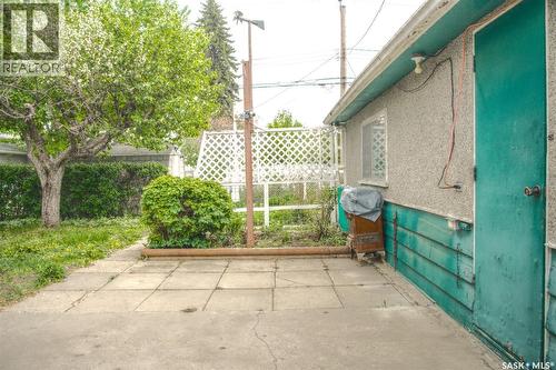 806 Cascade Street, Saskatoon, SK - Outdoor