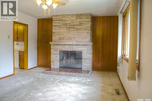806 Cascade Street, Saskatoon, SK - Indoor Photo Showing Living Room With Fireplace