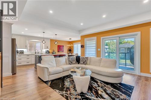 5 John Pound Road Unit# 22, Tillsonburg, ON - Indoor Photo Showing Living Room