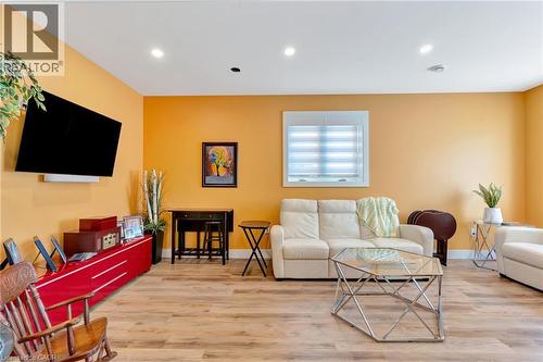 5 John Pound Road Unit# 22, Tillsonburg, ON - Indoor Photo Showing Living Room