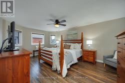 PRIMARY BEDROOM - 