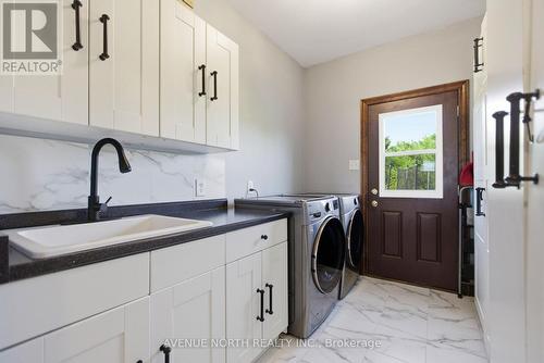4446 Stonecrest Road, Ottawa, ON - Indoor Photo Showing Laundry Room