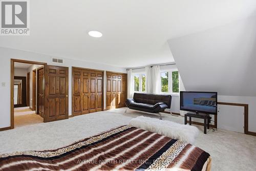 4446 Stonecrest Road, Ottawa, ON - Indoor Photo Showing Bedroom
