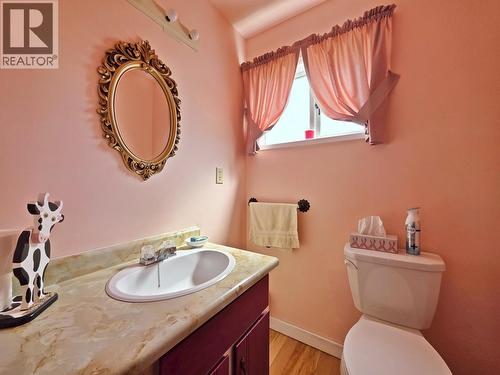 4667 Lund Road, Quesnel, BC - Indoor Photo Showing Bathroom