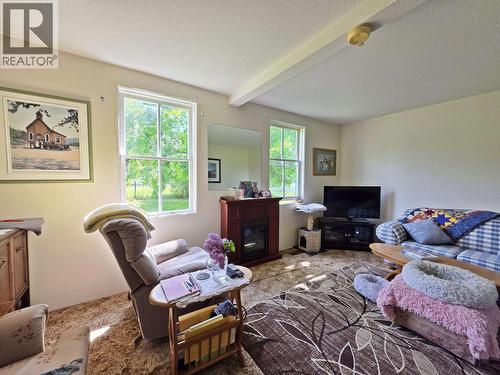 4667 Lund Road, Quesnel, BC - Indoor Photo Showing Bathroom