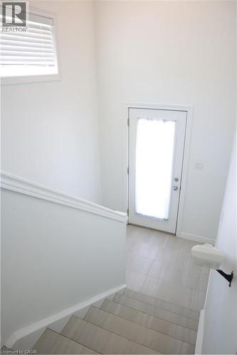 15 Sora Lane, Guelph, ON - Indoor Photo Showing Other Room