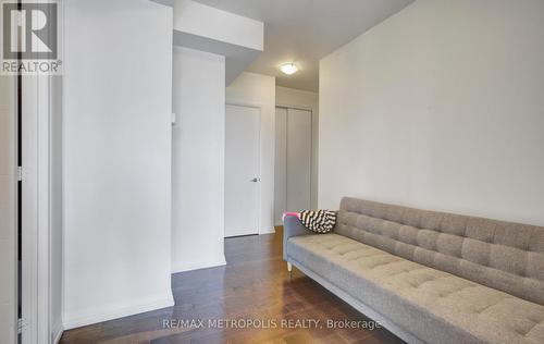 2015 - 460 Adelaide Street E, Toronto, ON - Indoor