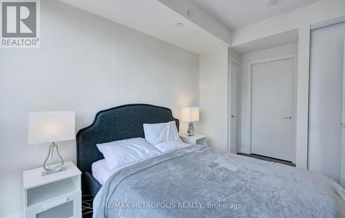 2015 - 460 Adelaide Street E, Toronto, ON - Indoor Photo Showing Bedroom