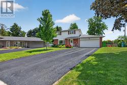 10 ESSEX PLACE Brampton, ON L6T 2A6