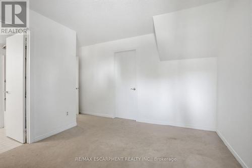 65 - 2530 Northampton Boulevard, Burlington, ON - Indoor Photo Showing Other Room