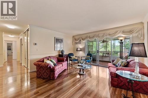 1534 LAWRENCE Avenue Unit# 304  Kelowna, BC V1Y 6M8